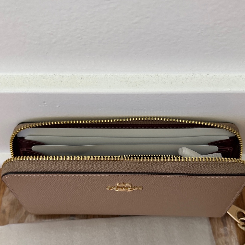 Coach Crossgrain Long Zip Around Leather Wallet - Picture 4 of 4